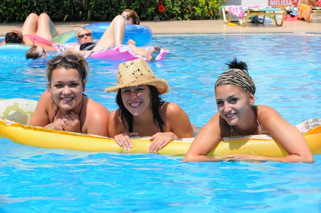 Melissa Apartments, Studios & Suites Malia Eksteriør bilde